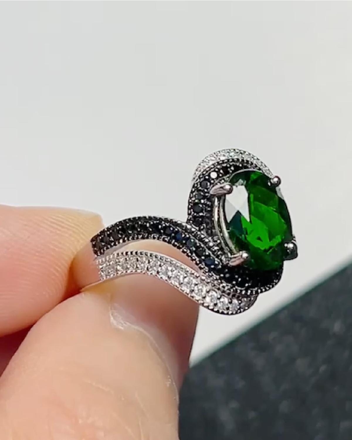 Macro shot of Bypass Diopside Ring Sterling Silver featuring Green Diopside