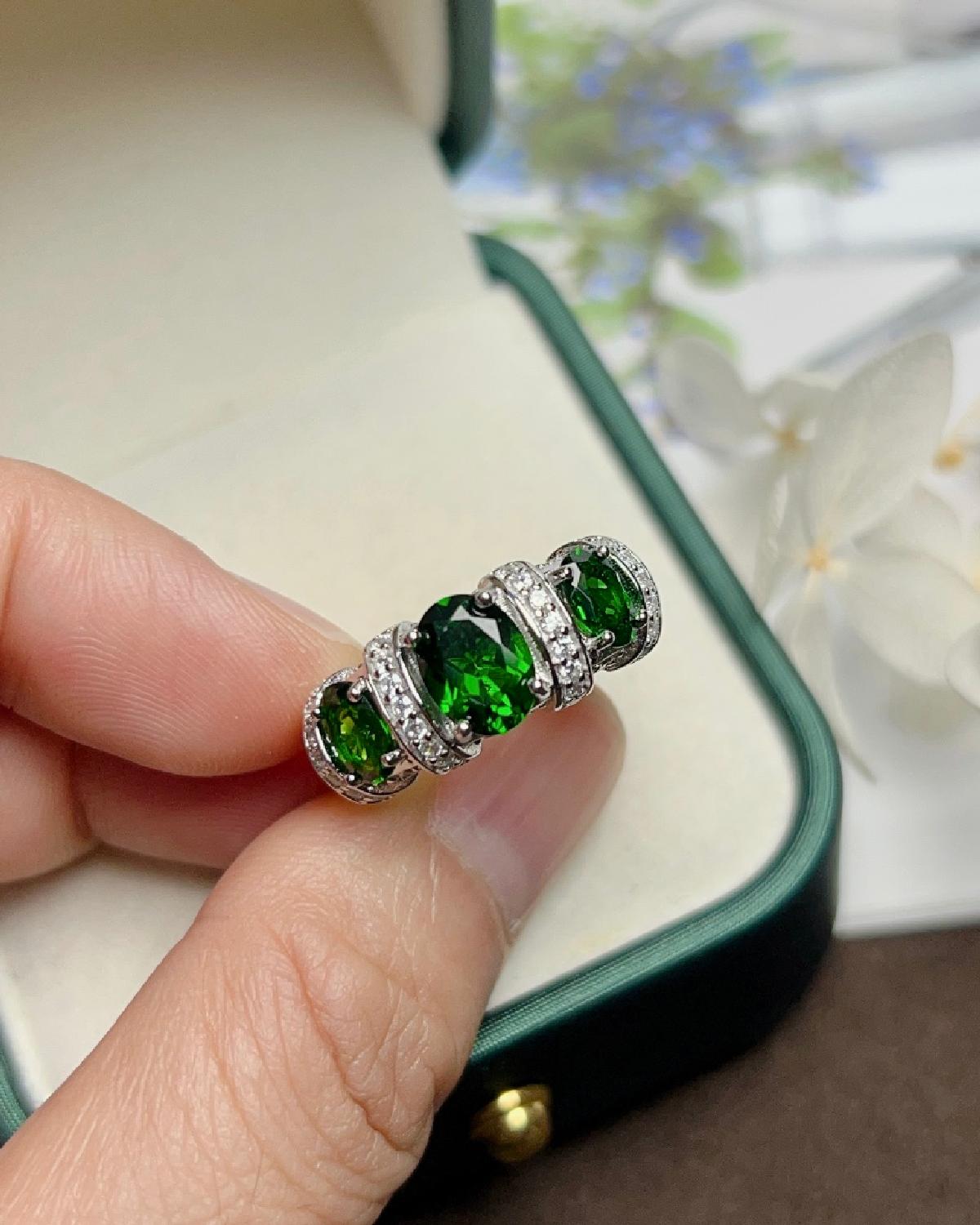 Diopside Three Stone Ring for Anniversary - For Her, For Wife