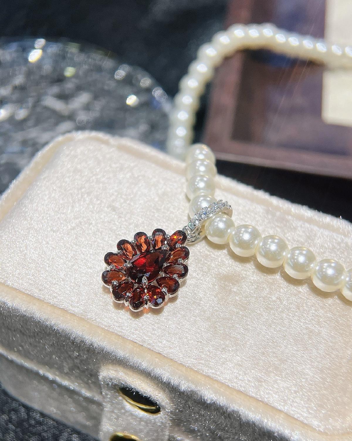 January birthstone necklace gift for her featuring Fancy Halo design elements